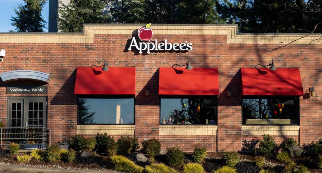 Applebee’s Revives $100 Date Night Pass for 2026